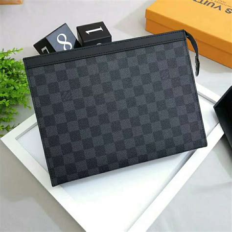 pochette pour homme louis vuitton